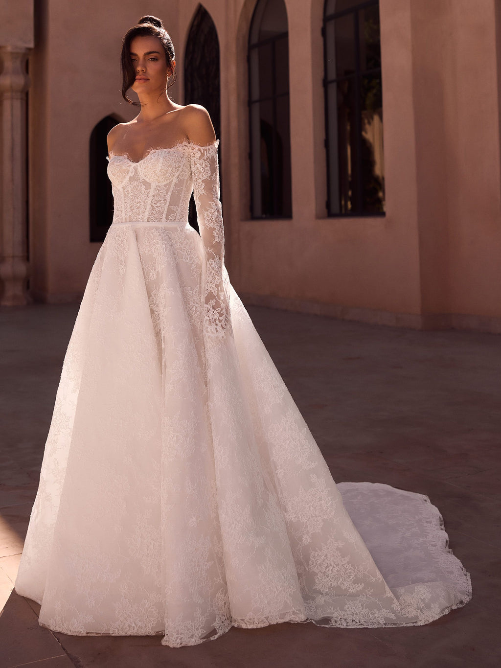 Luxe Prinses Trouwjurk van Chantilly Kant