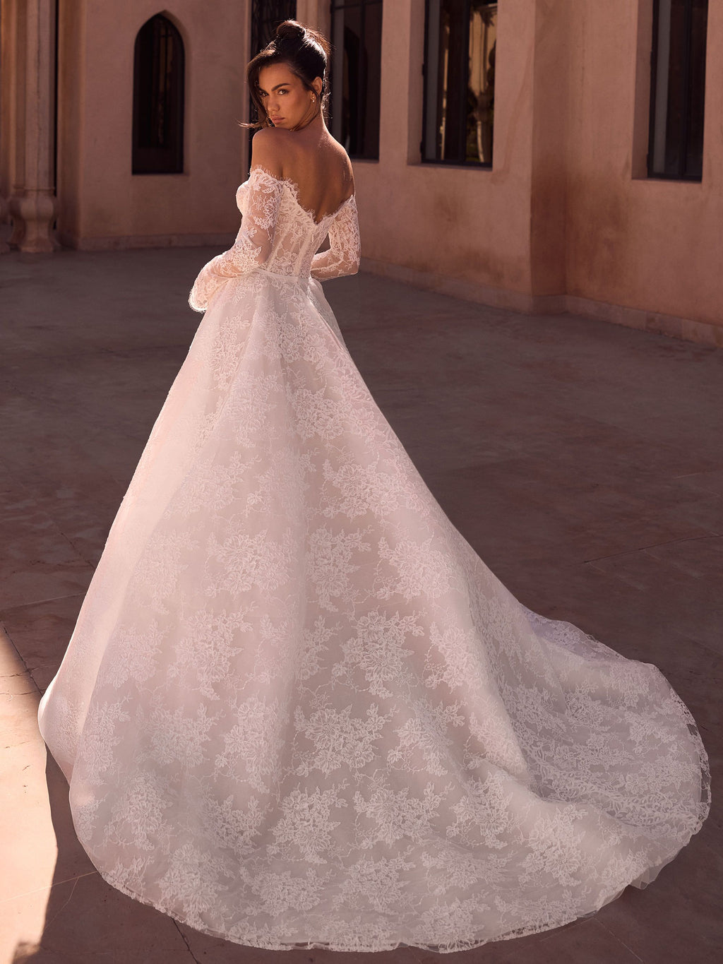 Luxe Prinses Trouwjurk van Chantilly Kant